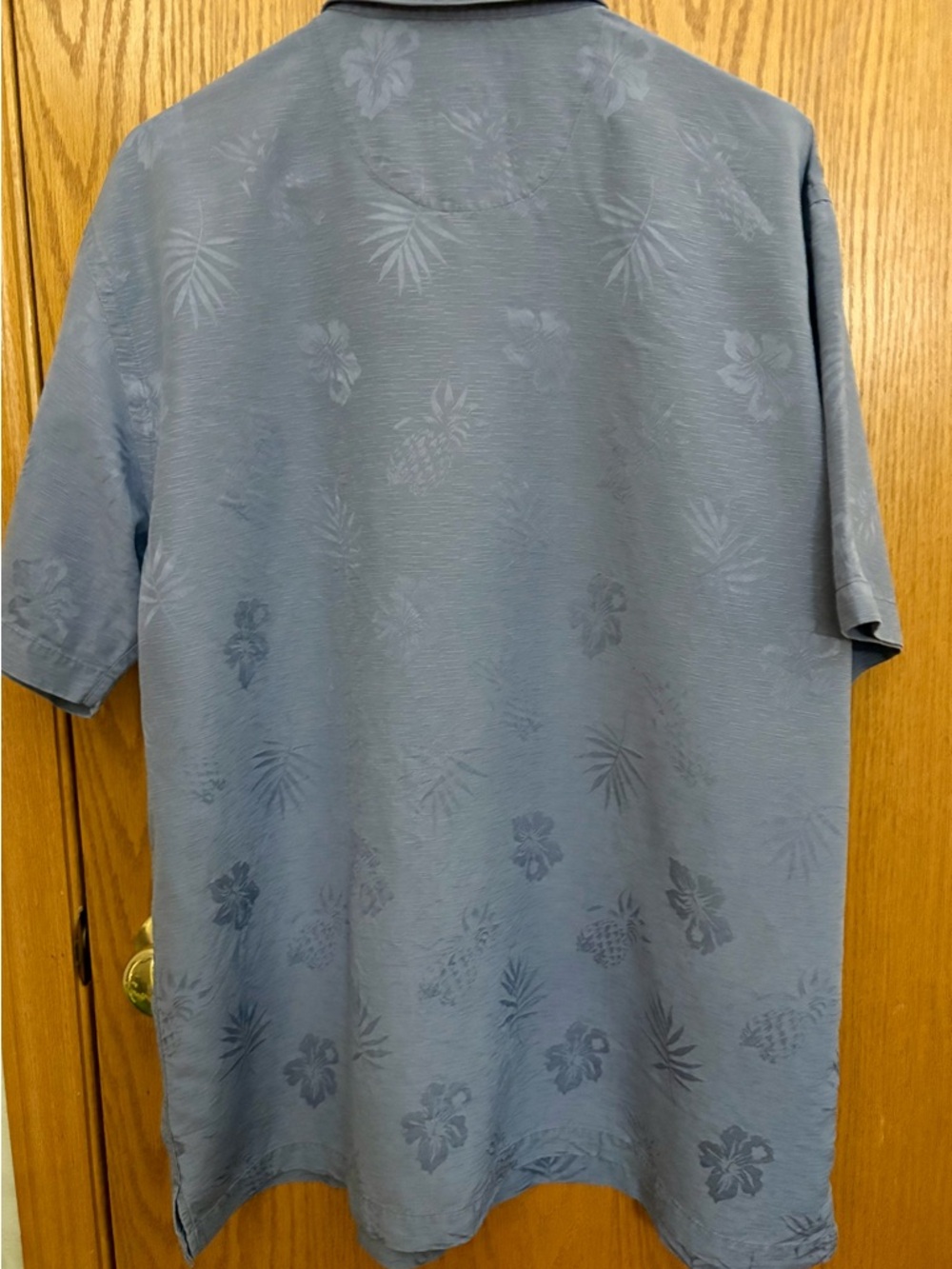 Men's Short-Sleeve Hawaiian Button-Down Shirt in Steel Blue/Gray - Picture 3 of 8